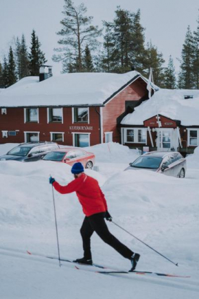 Отель Kuerkievari KuerHostel  Акасломполо